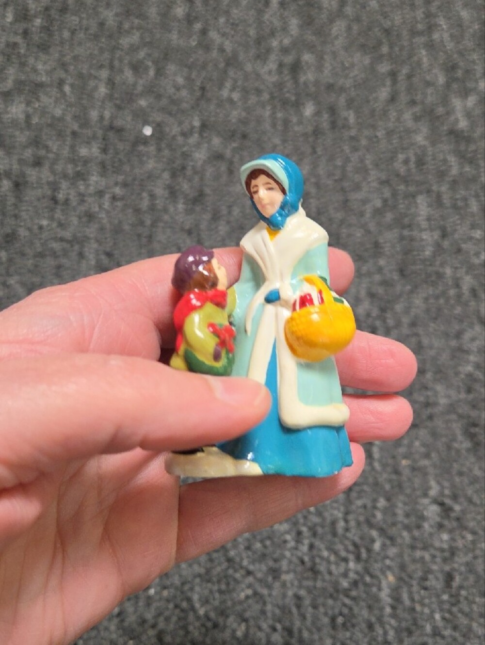 Avon Blue Cream Woman & Child Figurine with Yellow Basket - Picture 3 of 9
